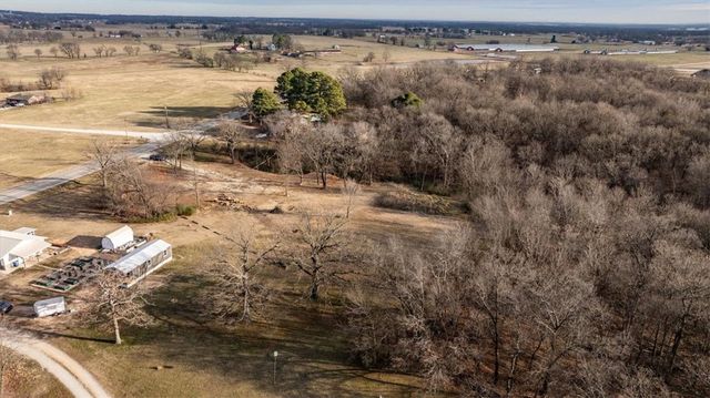 W Hwy 12, Highfill, AR 72734