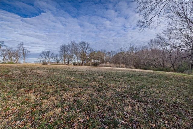 W Hwy 12, Highfill, AR 72734