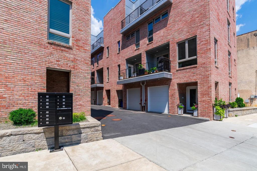 119 GREENWICH ST #6, PHILADELPHIA, PA 19147 — exterior