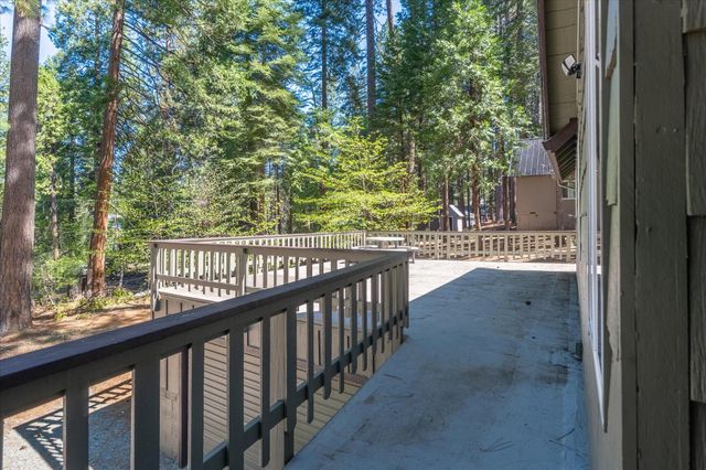 1290 Aspen St, Arnold, CA 95223