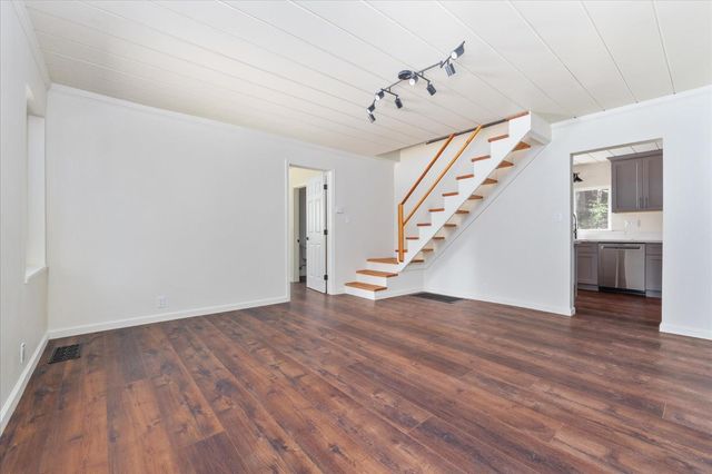 1290 Aspen St, Arnold, CA 95223