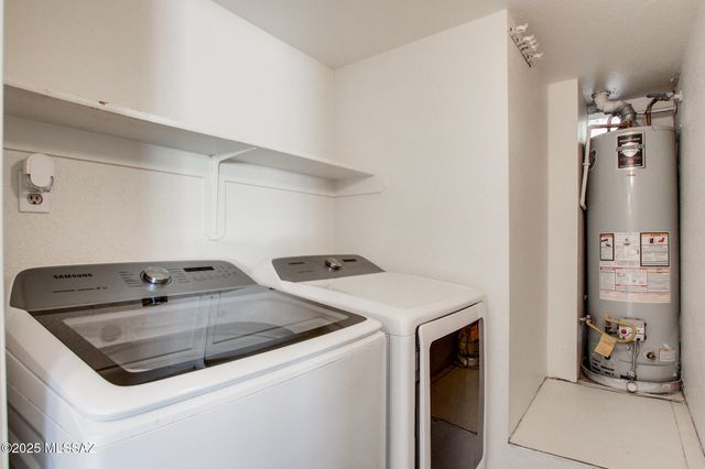 8157 N Streamside Avenue, Tucson, AZ 85741