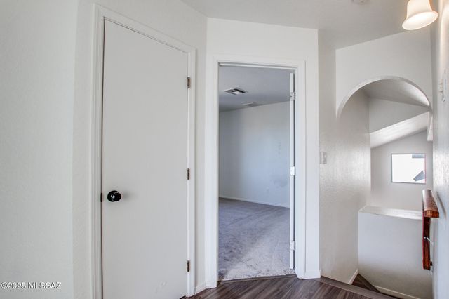 8157 N Streamside Avenue, Tucson, AZ 85741