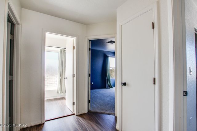 8157 N Streamside Avenue, Tucson, AZ 85741