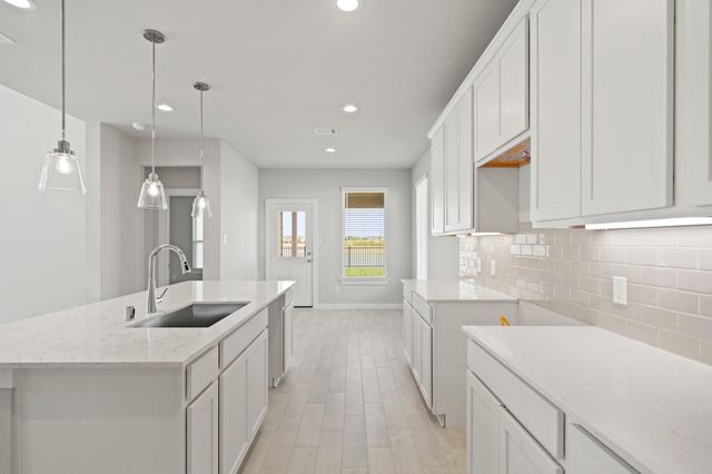 8718 Mallow Rose Way, Rosharon, TX 77583