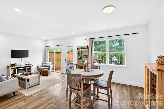 116 Arnold Road, Asheville, NC 28805