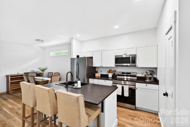 116 Arnold Road, Asheville, NC 28805