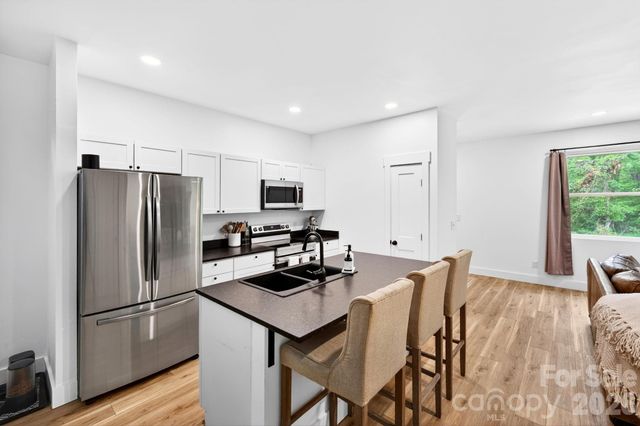 116 Arnold Road, Asheville, NC 28805