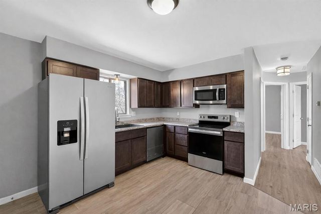 3018 Nelson Drive, Arnold, MO 63010