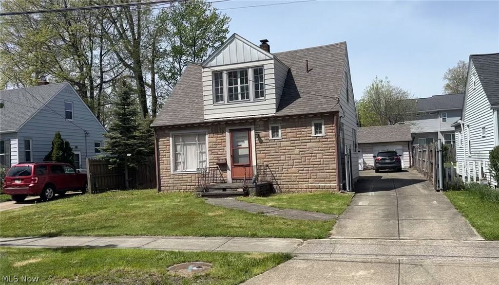 5132 W 6th Street, Brooklyn Heights, OH 44131