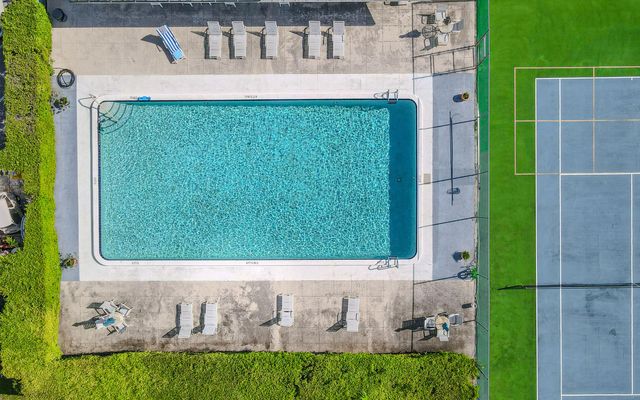 2641 Gately Drive W 1003, West Palm Beach, FL 33415