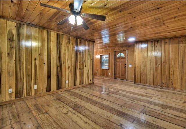 1843 Old Mobile Road, Mccaysville, GA 30555