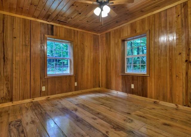 1843 Old Mobile Road, Mccaysville, GA 30555