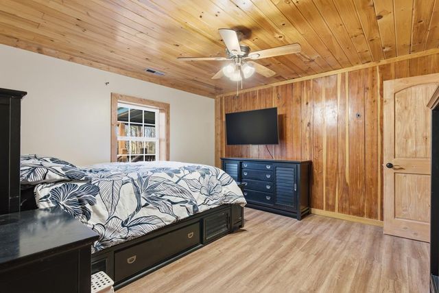 1843 Old Mobile Road, Mccaysville, GA 30555