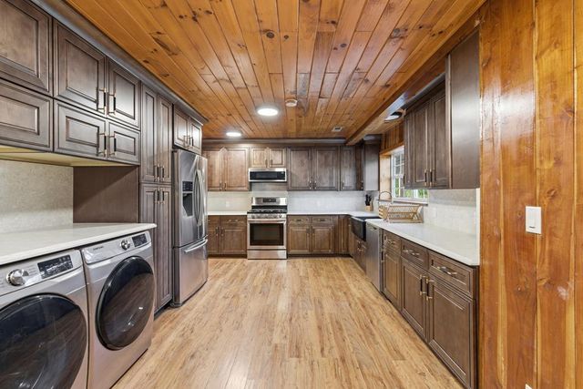 1843 Old Mobile Road, Mccaysville, GA 30555