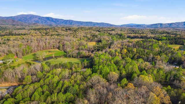 1843 Old Mobile Road, Mccaysville, GA 30555