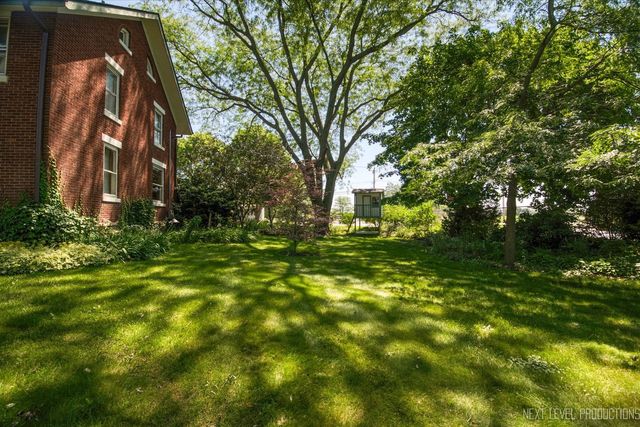 4N768 Old La Fox Road, St. Charles, IL 60175