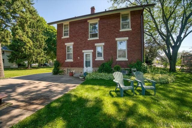 4N768 Old La Fox Road, St. Charles, IL 60175