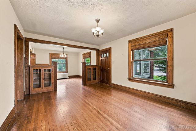 4N768 Old La Fox Road, St. Charles, IL 60175