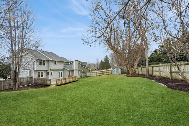 284 58th Court, West Des Moines, IA 50266