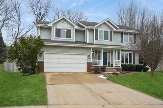 284 58th Court, West Des Moines, IA 50266