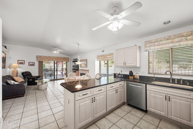 8966 E RED MOUNTAIN Lane, Gold Canyon, AZ 85118