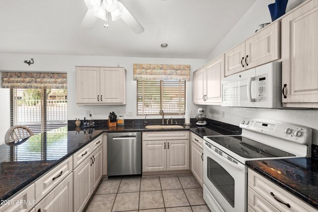 8966 E RED MOUNTAIN Lane, Gold Canyon, AZ 85118