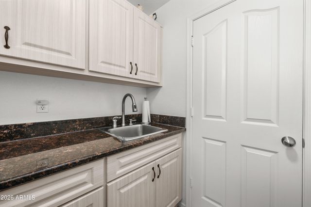 8966 E RED MOUNTAIN Lane, Gold Canyon, AZ 85118