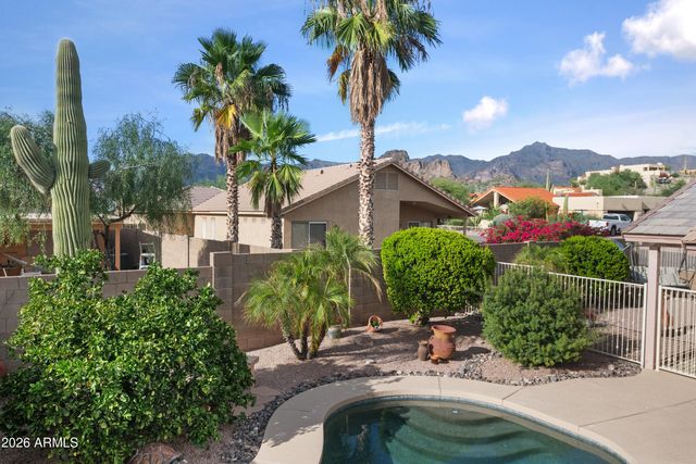8966 E RED MOUNTAIN Lane, Gold Canyon, AZ 85118