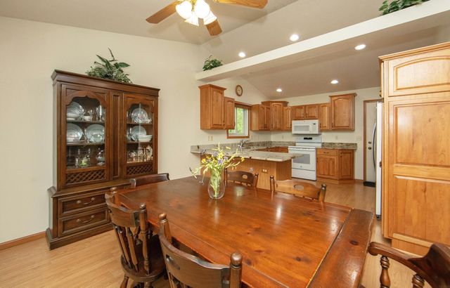 1303 Orchard Dr, Cedar Falls, IA 50613