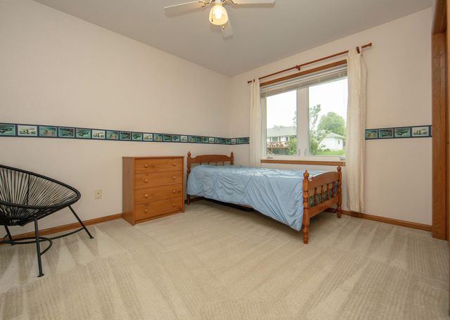 1303 Orchard Dr, Cedar Falls, IA 50613