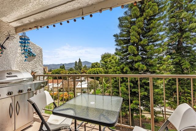 3365 Punta Alta 3F, Laguna Woods, CA 92637