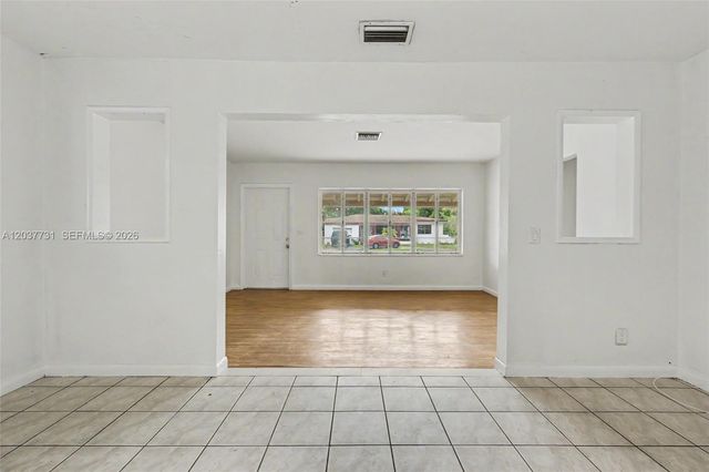 13020 NW 1st Ave, Miami, FL 33168