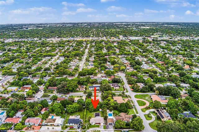 13020 NW 1st Ave, Miami, FL 33168