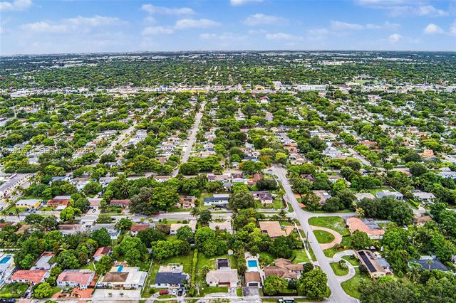 13020 NW 1st Ave, Miami, FL 33168