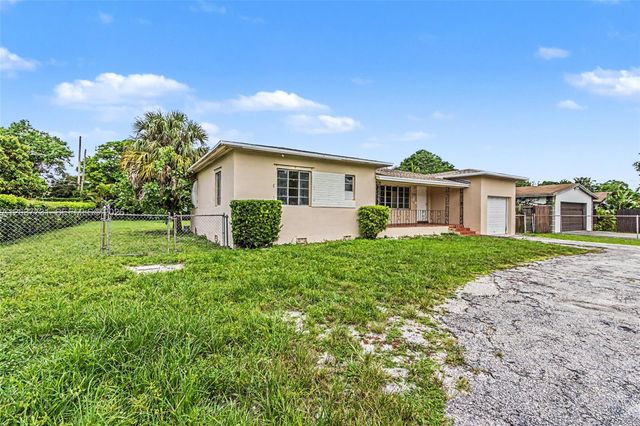13020 NW 1st Ave, Miami, FL 33168