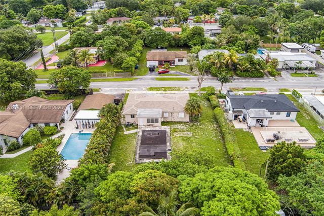 13020 NW 1st Ave, Miami, FL 33168