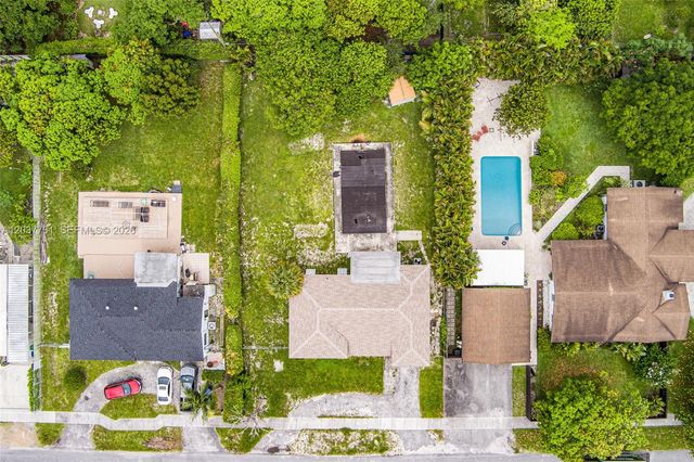 13020 NW 1st Ave, Miami, FL 33168