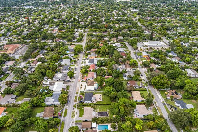 13020 NW 1st Ave, Miami, FL 33168