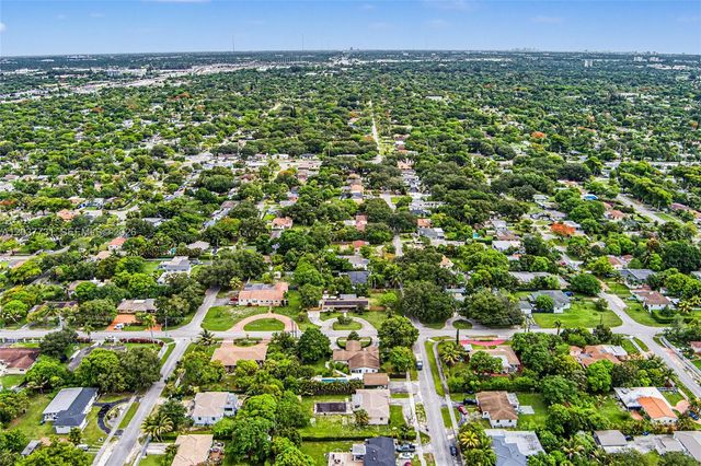 13020 NW 1st Ave, Miami, FL 33168