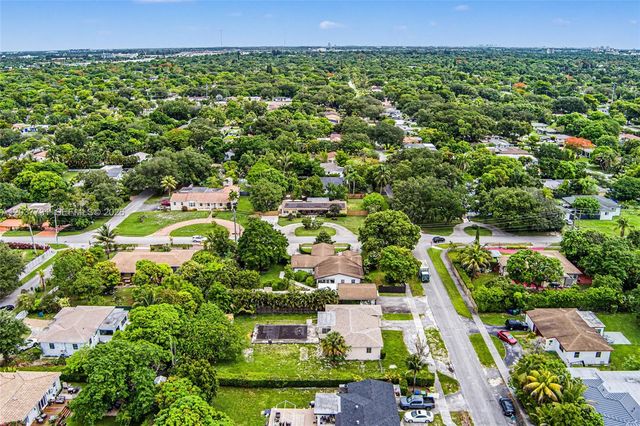 13020 NW 1st Ave, Miami, FL 33168