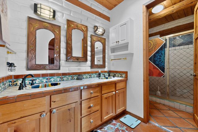 134 Tierra Encantada, Corrales, NM 87048