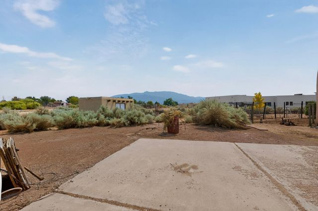 134 Tierra Encantada, Corrales, NM 87048