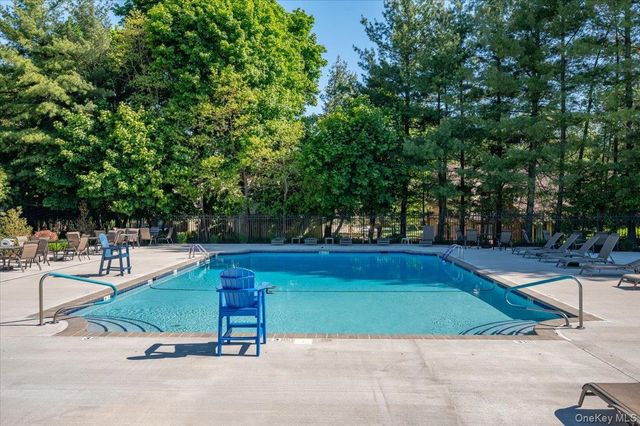 459 Hopi Court, Suffern, NY 10901