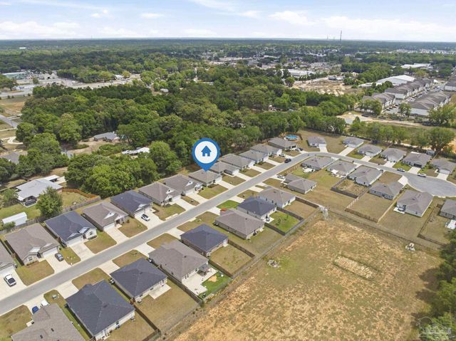 2752 Savannah Michelle Ln, Pensacola, FL 32534