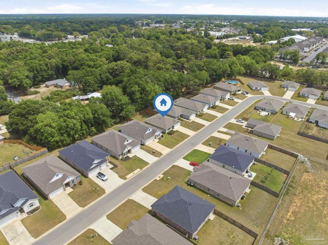 2752 Savannah Michelle Ln, Pensacola, FL 32534