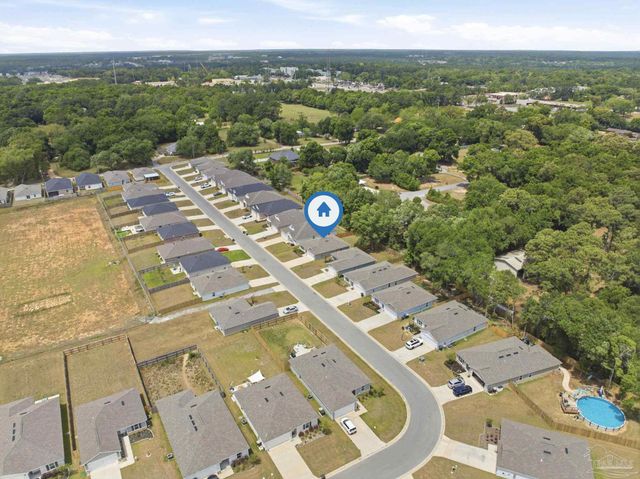 2752 Savannah Michelle Ln, Pensacola, FL 32534