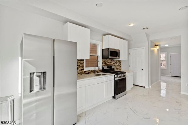 858 Lyons Ave, Irvington Twp., NJ 07111