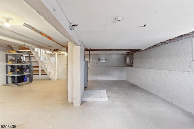 858 Lyons Ave, Irvington Twp., NJ 07111