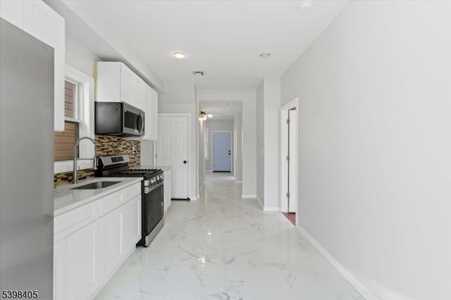 858 Lyons Ave, Irvington Twp., NJ 07111